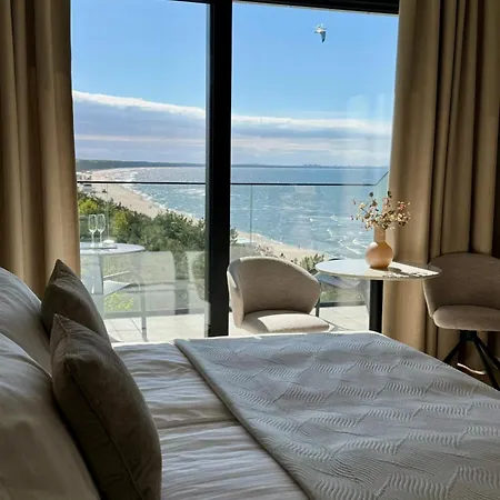 Baltic Infinity 528 - & Pool Access *